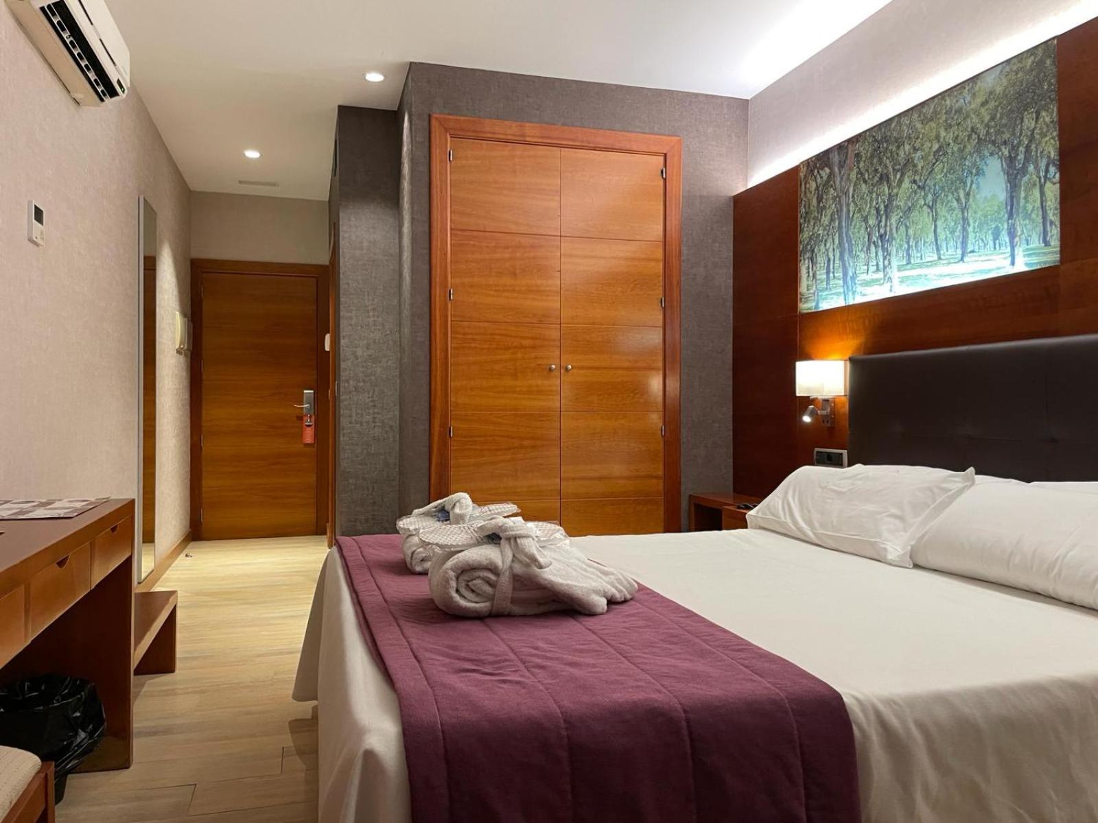 Hotel Balneario Valle Del Jerte Valdastillas Bagian luar foto