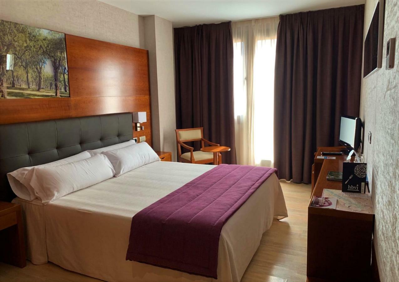 Hotel Balneario Valle Del Jerte Valdastillas Bagian luar foto
