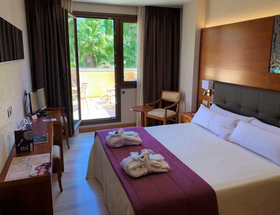 Hotel Balneario Valle Del Jerte Valdastillas Bagian luar foto